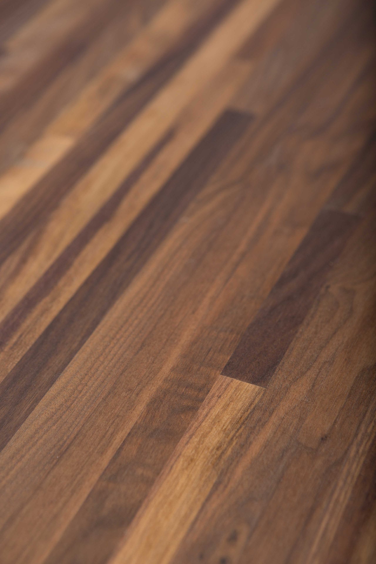 Close up of Walnut counter top grain pattern